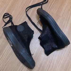 Sparkly Converse Runners EUC